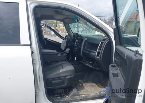 2014 Ram 2500 Tradesman z USA, uszkodzony, nr VIN 3C6TR5CT8EG318836